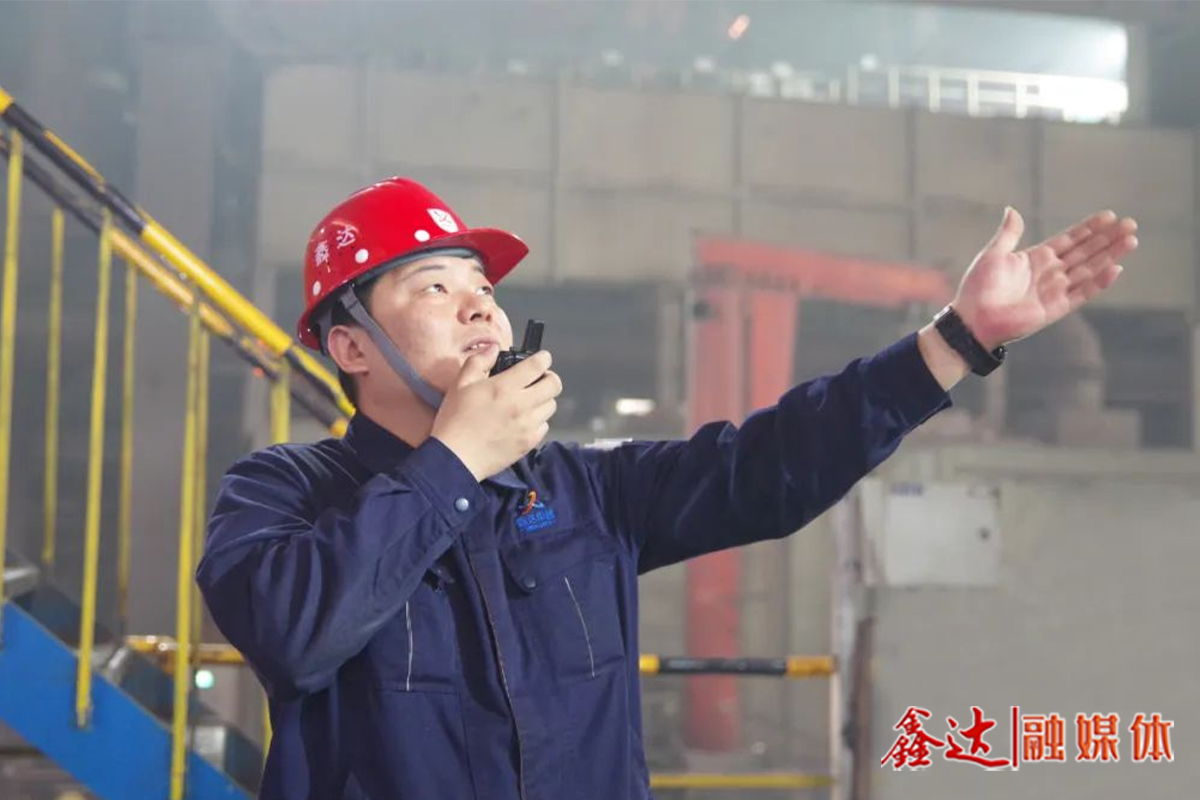 Captain Wang Yujie of the day shift: "A brick" in the slab continuous casting production line!
