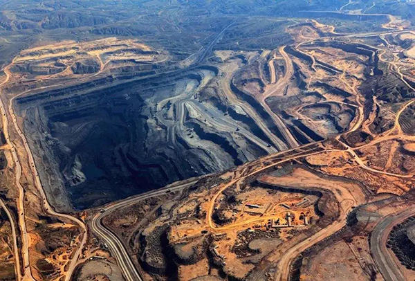 宝武资源：铁矿石资源保障战略目标2025年“双7000万吨”、2030年“双亿吨”